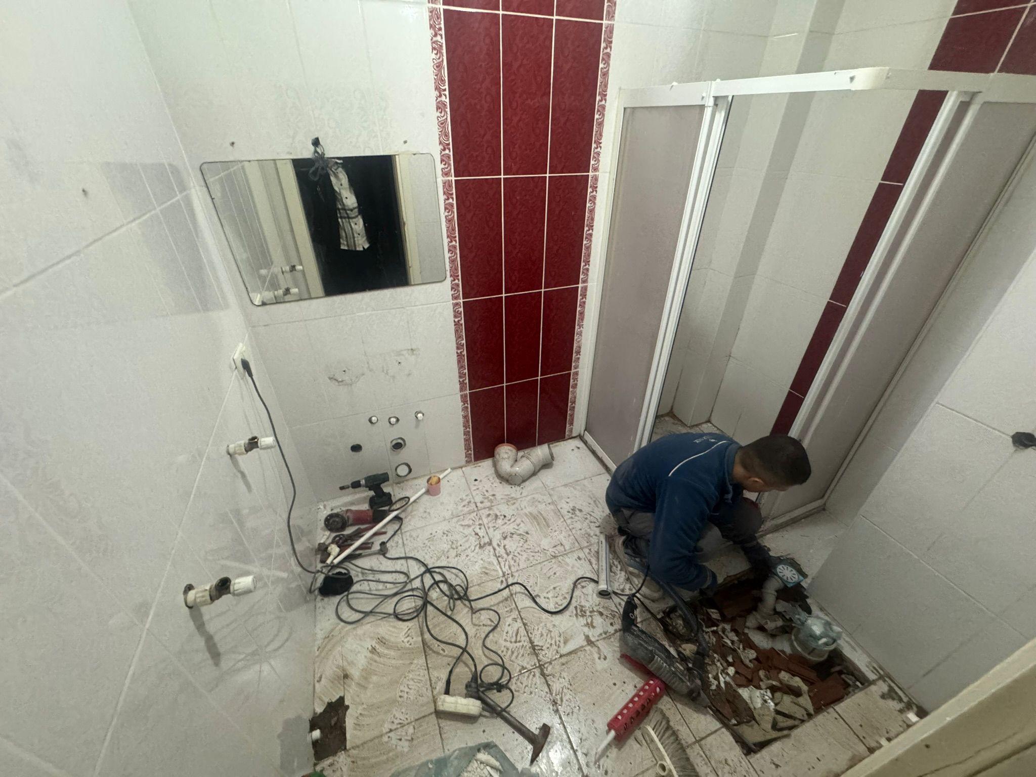Duş gider açma ve hat temizliği yaklaşımı