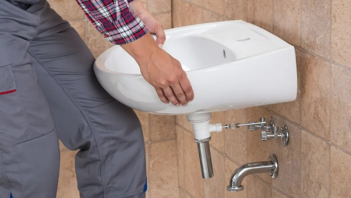 Lavabo çevresi kaçak belirtisi kontrolü